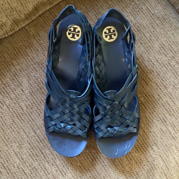 Tory Burch navy leather Killian woven wedge sandals size 10.5 - Picture 2 of 9